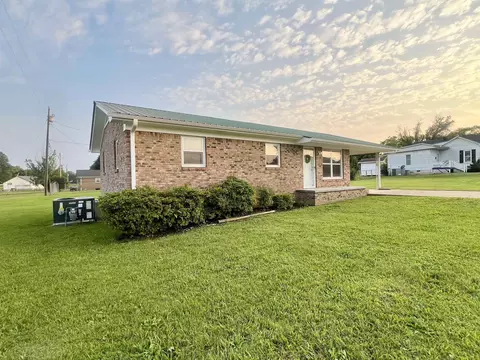 70 Baseball Dr, Savannah, TN 38372