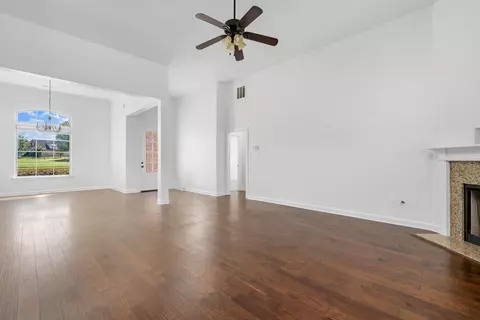 Living - 8898 Mt Hill Dr, Lakeland, TN 38002 photo 6 of 6