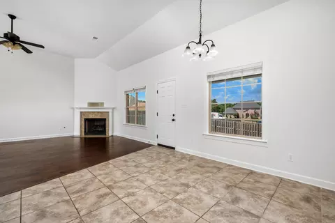 Living - 8898 Mt Hill Dr, Lakeland, TN 38002 photo 5 of 6