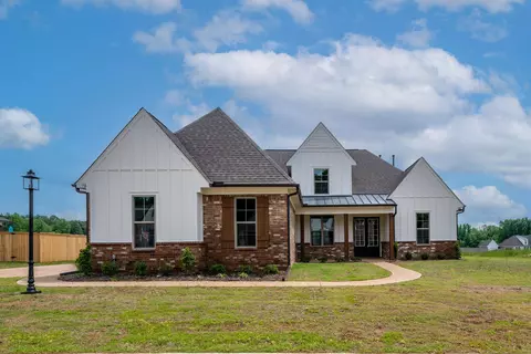 70 Rolling Hill Dr, Piperton, TN 38017