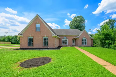 597 Shelley Renee Ln, Cordova, TN 38018