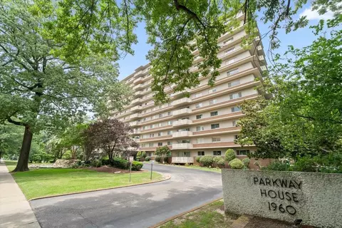 1960 N Parkway Pkwy N #601, Memphis, TN 38112