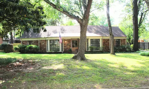 1667 Panoha Dr, Germantown, TN 38138