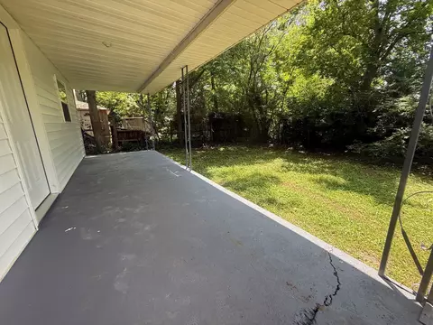 Exterior - 100 Sutton St, Savannah, TN 38372 photo 13 of 15