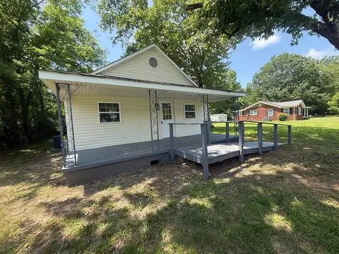 Exterior - 100 Sutton St, Savannah, TN 38372 photo 15 of 15