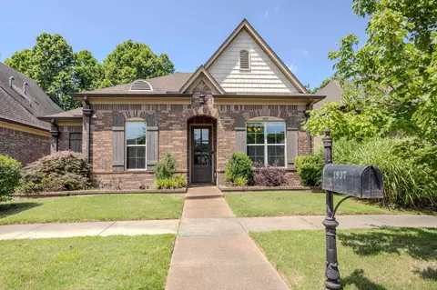 1937 Rochelle Ln, Cordova, TN 38016