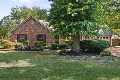 8030 Sunny Creek Dr, Germantown, TN 38138