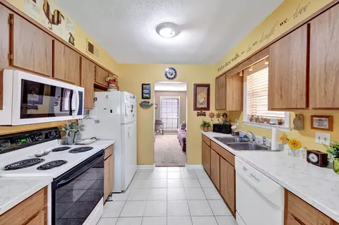 6385 Easthampton Cv, Bartlett, TN 38134 photo 14
