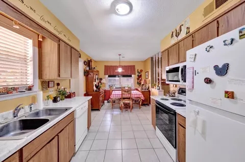 6385 Easthampton Cv, Bartlett, TN 38134 photo 17