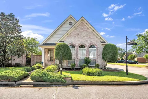 5563 Fountain Bay Dr, Memphis, TN 38120