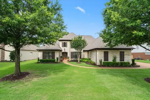 1629 Brackenshire Ln, Collierville, TN 38017