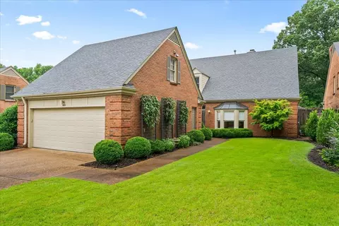 4654 Hemlock Ln, Memphis, TN 38117