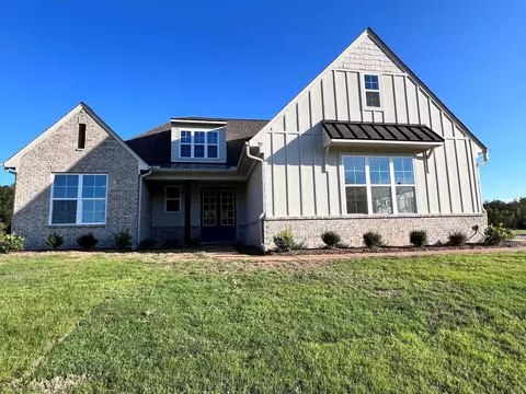 90 Drake Dr, Piperton, TN 38017