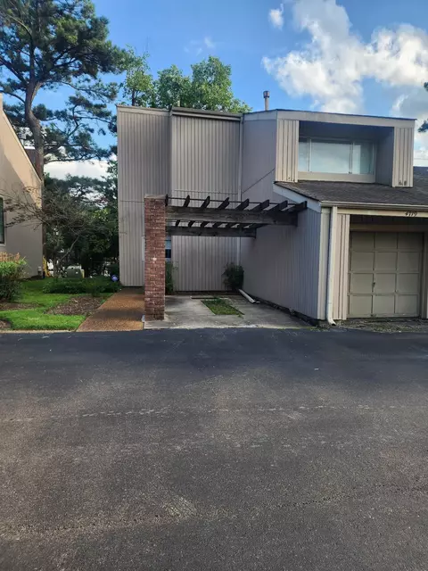 4779 Towering Oaks Dr #704, Memphis, TN 38117