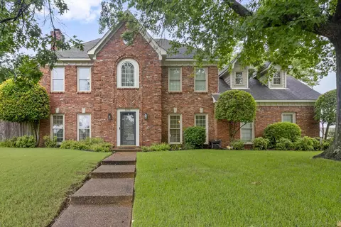 1231 Pinnacle Point Dr, Collierville, TN 38017