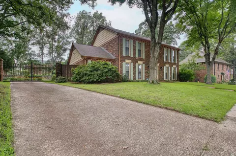 8141 Effingham Dr, Germantown, TN 38138