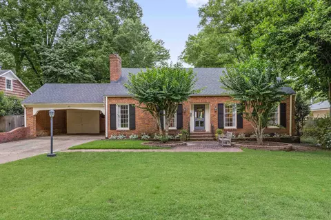 215 Belhaven St, Memphis, TN 38117