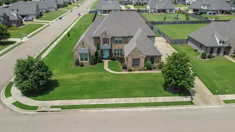 View/Area - 7070 E Hawks Crossing Dr, Olive Branch, MS 38654 photo 2 of 7