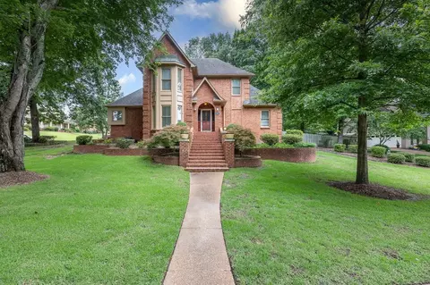 2557 Horsham Dr, Germantown, TN 38139