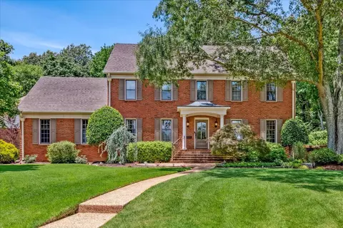 7802 Foster Ridge Dr, Germantown, TN 38138