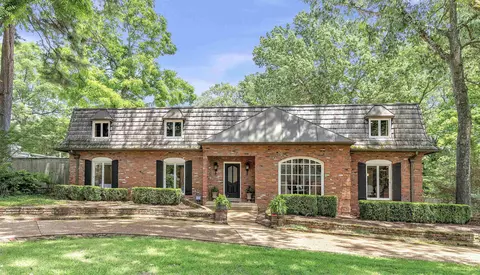 2004 Kirby Rd, Memphis, TN 38119
