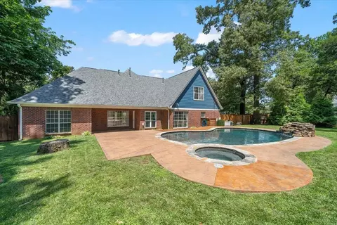 Exterior - 3760 Broadway Rd, Bartlett, TN 38135 photo 9 of 10