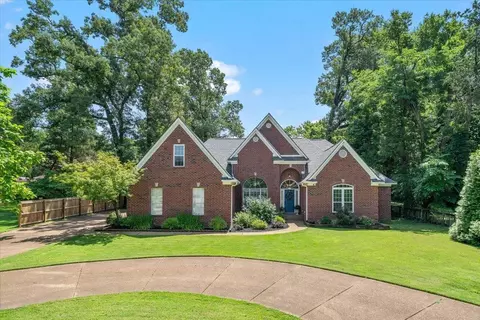 Exterior - 3760 Broadway Rd, Bartlett, TN 38135 photo 2 of 10
