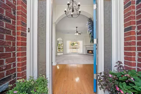 Entry Way - 3760 Broadway Rd, Bartlett, TN 38135 photo 1 of 2