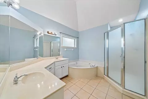 Bath - 3760 Broadway Rd, Bartlett, TN 38135 photo 1 of 3