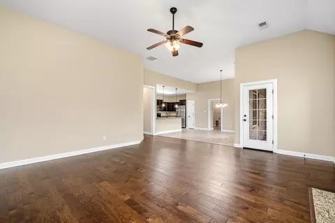 Living - 8888 Mt Hill Dr, Lakeland, TN 38002 photo 3 of 3