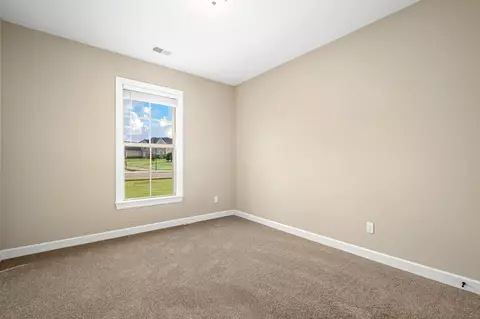 Bedroom - 8888 Mt Hill Dr, Lakeland, TN 38002 photo 5 of 6