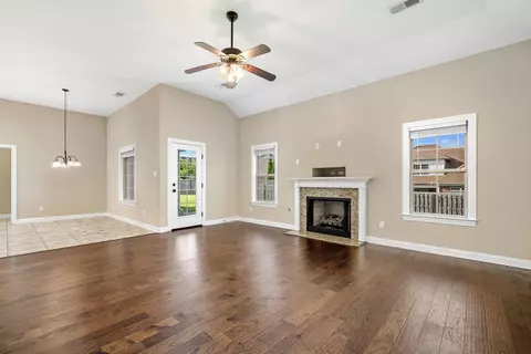 Living - 8888 Mt Hill Dr, Lakeland, TN 38002 photo 2 of 3