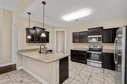 Kitchen - 8888 Mt Hill Dr, Lakeland, TN 38002 photo 2 of 4