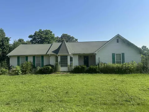 347 Maddox Dr, Jackson, TN 38305