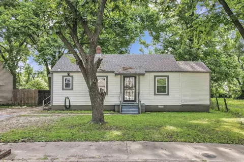 603 Burlington Cir, Memphis, TN 38127