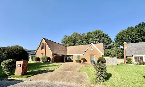 3984 N German Leaf Cv N, Memphis, TN 38125