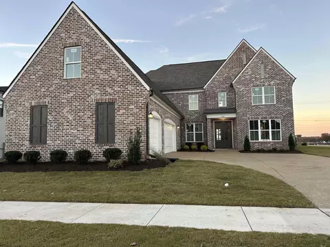 5267 Madison Valley Cir, Lakeland, TN 38002