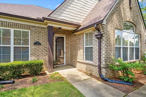 213 Seattle Slew Dr #48, Collierville, TN 38017