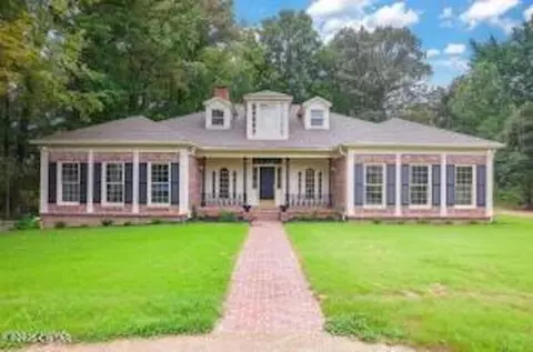 33 Natchez Pl, Jackson, TN 38301