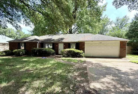 7237 Poplar Pike, Germantown, TN 38138
