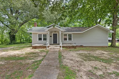 204 Young St, Corinth, MS 38834