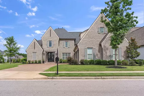 4712 Carousel Ln, Collierville, TN 38017