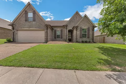 10451 Redmond Cir N, Cordova, TN 38016
