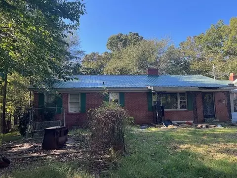 6140 Pine Top Rd, Henderson, TN 38340