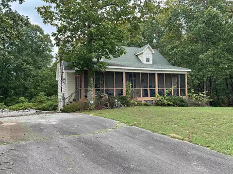 290 Eagle Point Rd, Cherokee, AL 35616