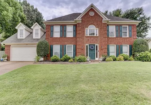 8973 E Carrollwood Ln, Memphis, TN 38016