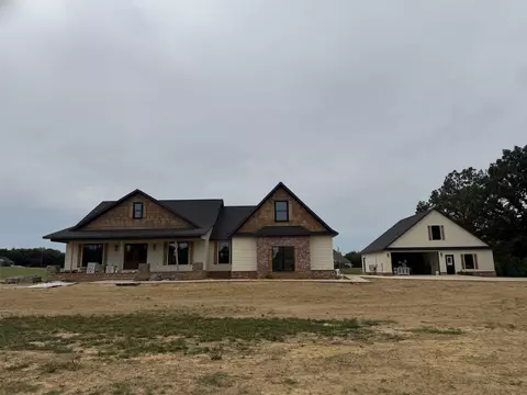 45 St Charles Cv, Adamsville, TN 38310