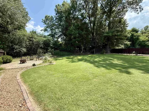 105 Flagstone Dr, Jackson, TN 38301 photo 38