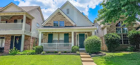 8547 Griffin Park Dr, Cordova, TN 38018