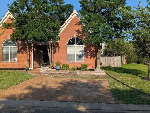 7851 Brady Creek Cv, Memphis, TN 38016